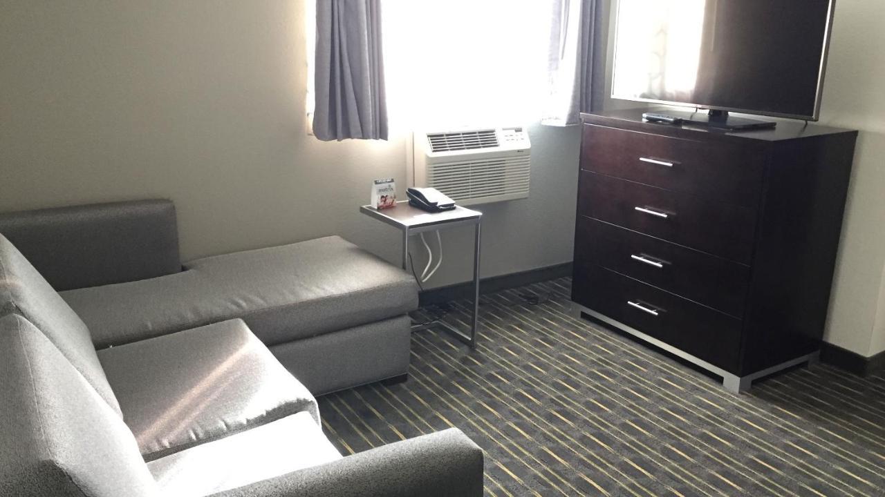 Comfort & Near Washington Square Hotel Tigard